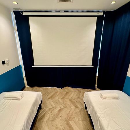 Roma Divine Home Cinema Et Jardin 尼姆 外观 照片
