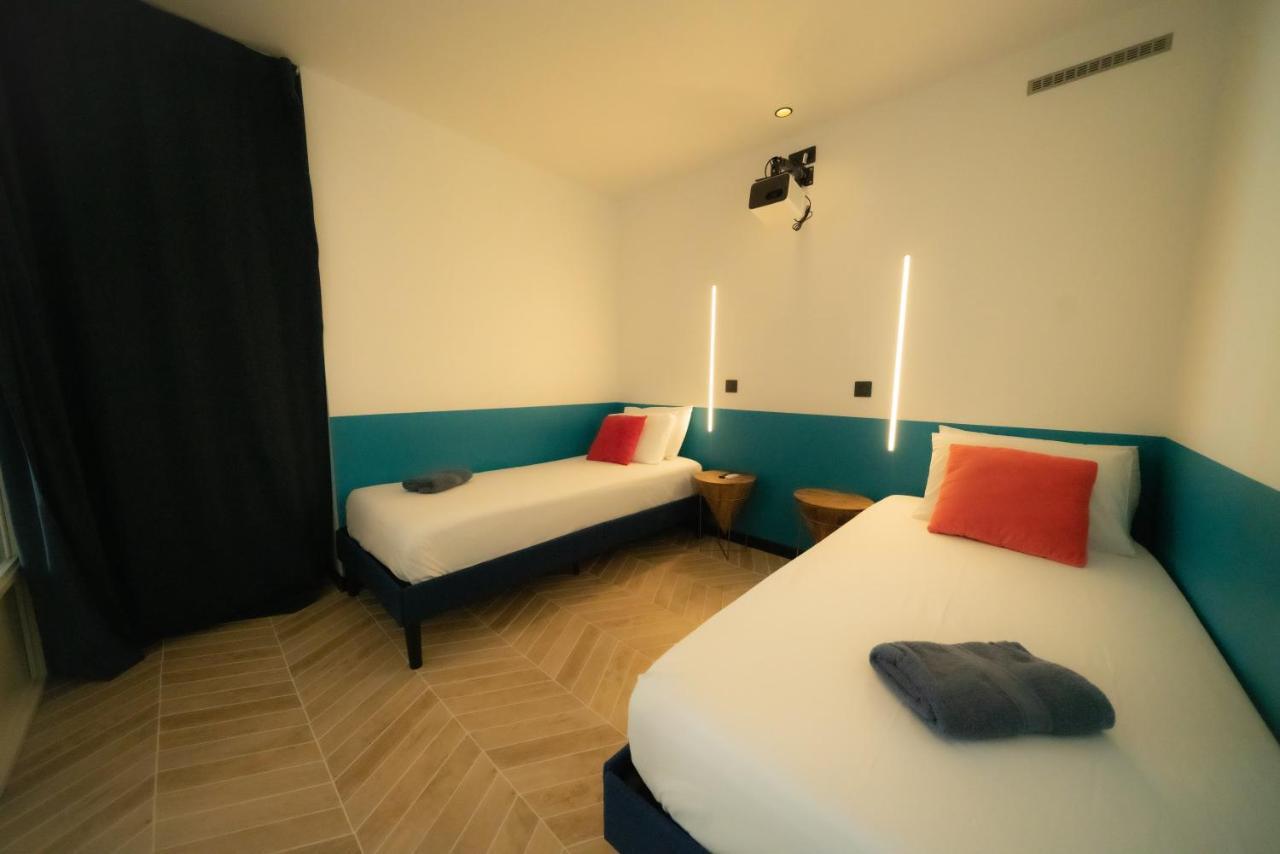 Roma Divine Home Cinema Et Jardin 尼姆 外观 照片